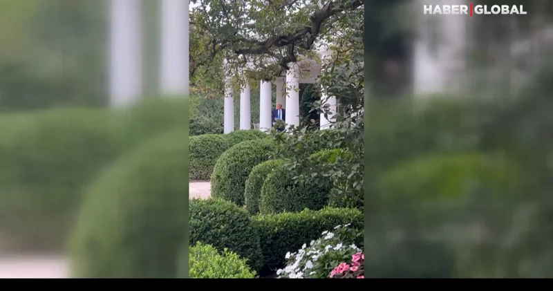 Beyaz Saray dan şarkı sesleri: Trump hoparlörleri test etti