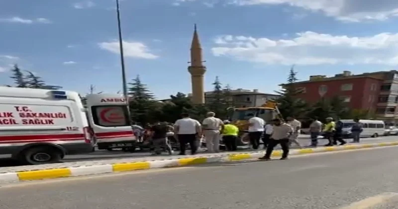 Dur ihtarına uymadı iş makinesine çarptı: 1 ölü