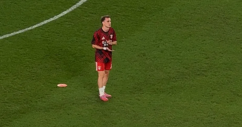 Fenerbahçe taraftarı ve Kerem Aktürkoğlu, Oğuzhan Dalgakıran’ı andı Sözcü Gazetesi