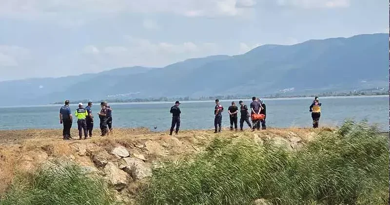 İznik Gölü’nde kaybolan 6 yaşındaki Erhan için arama çalışması başlatıldı