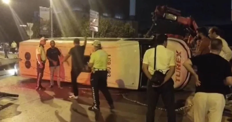 Sultanbeyli de feci kaza! 10 kişi yaralandı