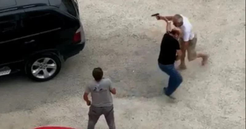 Otopark ücreti kavgasında kan aktı: Müşteriyi elinden vurarak yaraladı Sözcü Gazetesi