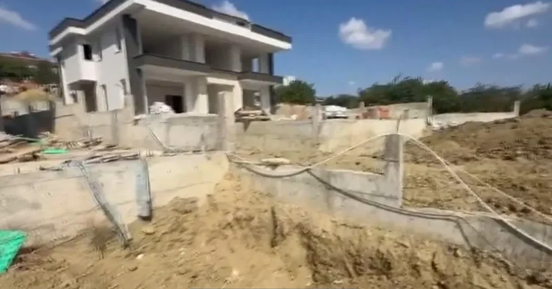 Villa bahçesinde bulunan cesette 3 kişi tutuklanmış! Alacak verecek yüzünden kaçırıp öldürmüşler