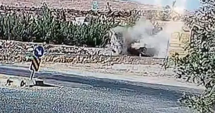Gaziantep te 3 kişinin öldüğü feci kaza kamerada!