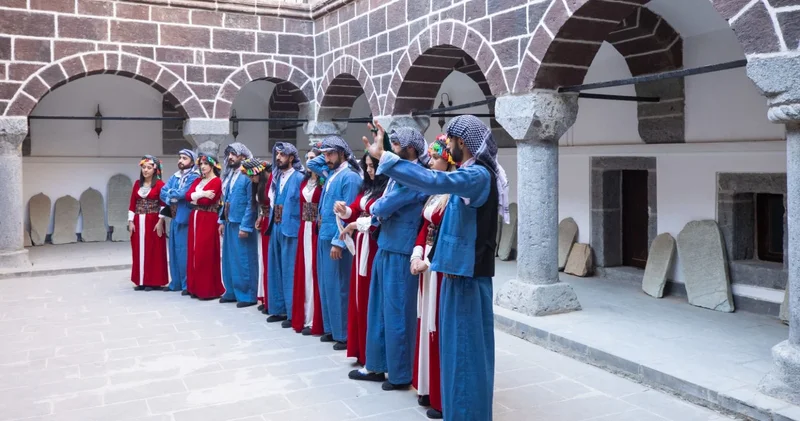 Bir Anadolu Şenliği Hakkari den başlıyor
