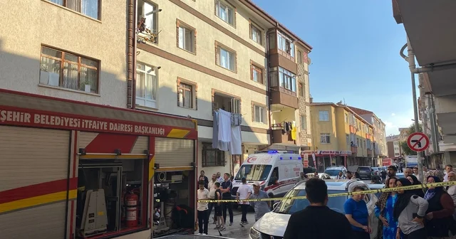 Gölbaşı nda bir binanın çatısında çıkan yangın söndürüldü Ankara Haberleri