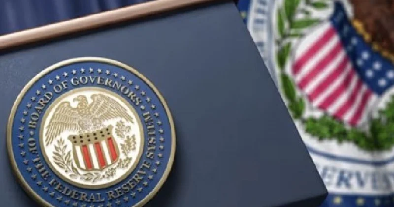 Fed tutanakları, yetkililerin enflasyonu hala büyük bir risk olarak değerlendirdiklerini gösterdi