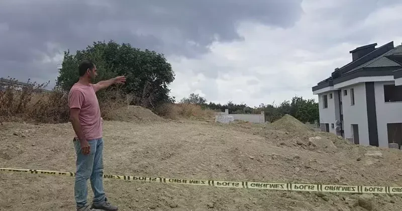 Büyükçekmece de villanın bahçesinde erkek cesedi bulundu