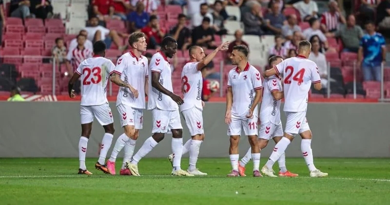 Futbolun kalbi HT Spor da atıyor: Samsun da dev ekranlar kurulacak! Futbol Haberleri