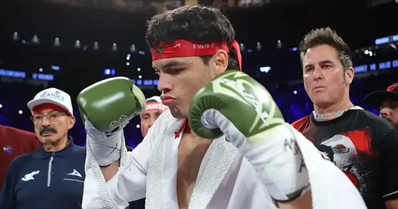 Former boxing champion Julio Cesar Chavez Jr jailed after US deportation