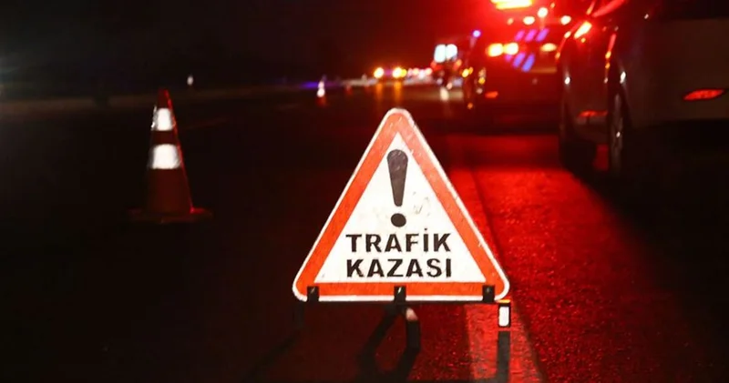 Isparta da tarım aracı ile otomobil çarpıştı: 1 ölü, 1 yaralı Son dakika haberleri