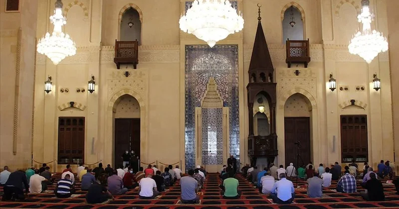 Cuma namazına gitmeyen erkeklere hapis cezası verilecek Sözcü Gazetesi