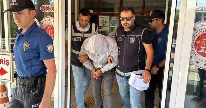 Yer: Karabük! Soygun için girdiği kuyumcuda dakikalarca dövülen şüpheli tutuklandı!