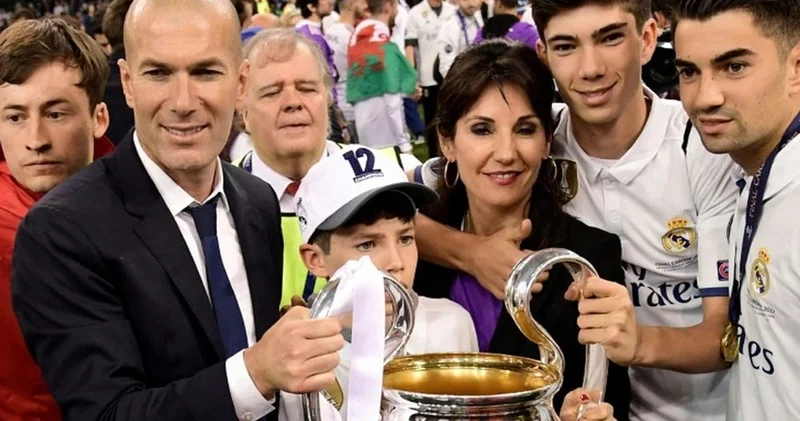 Zidane Cezayir Milli Takımı nda