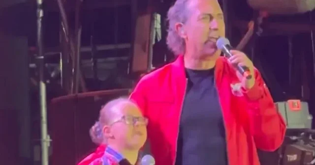 Kıraç TEKNOFEST’te down sedromlu çocuklarla sahne aldı VİDEO İZLE