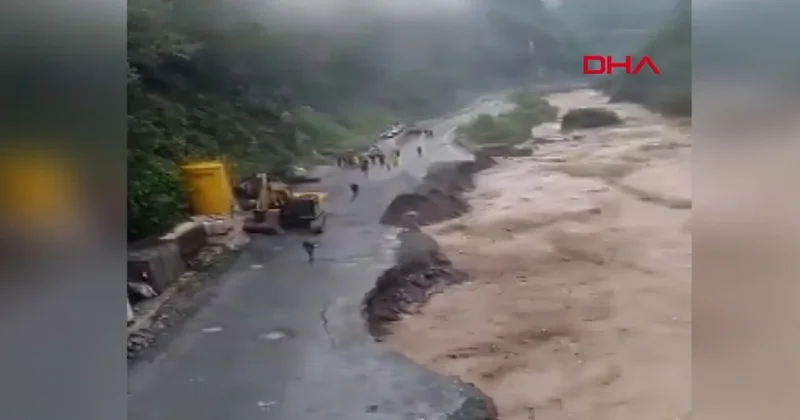 Rize de yol çöktü, işçiler mahsur kaldı Sözcü Gazetesi