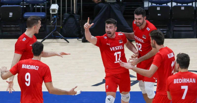 Türkiye Polonya voleybol çeyrek final maçı ne zaman, saat kaçta? Filenin Efeleri maçı hangi kanalda, şifreli mi, şifresiz mi yayınlanacak?