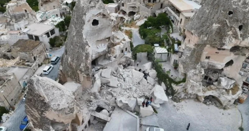 Nevşehir de peribacasının bir bölümü çöktü