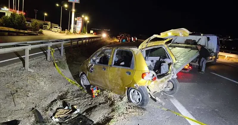 Kırıkkale de bariyerlere çarpan otomobil takla attı: 1 ölü