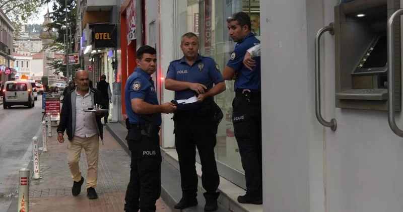 Yaşlı adam dolandırıcıların tuzağına düştü; 170 bin TL sinden oldu