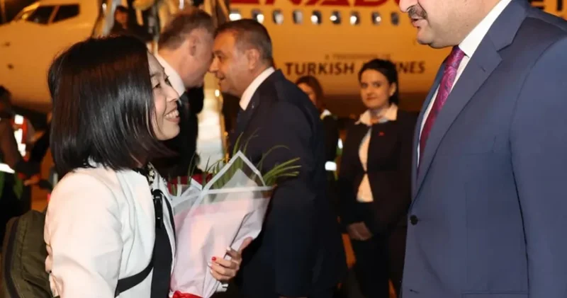 Japon Prenses Mikasa Şanlıurfa ya tarifeli uçakla gitti