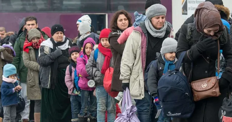 Şaşırtan sayı! Göçmenler 14 yıl sonra ilk kez azaldı