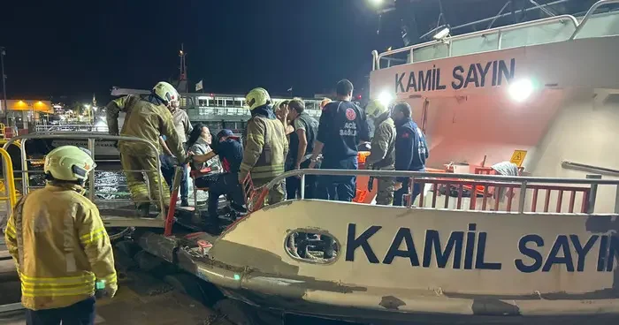 İstanbul Boğazı nda 12 kişinin yaralandığı gemi kazasında 2 kaptana yurt dışı çıkış yasağı