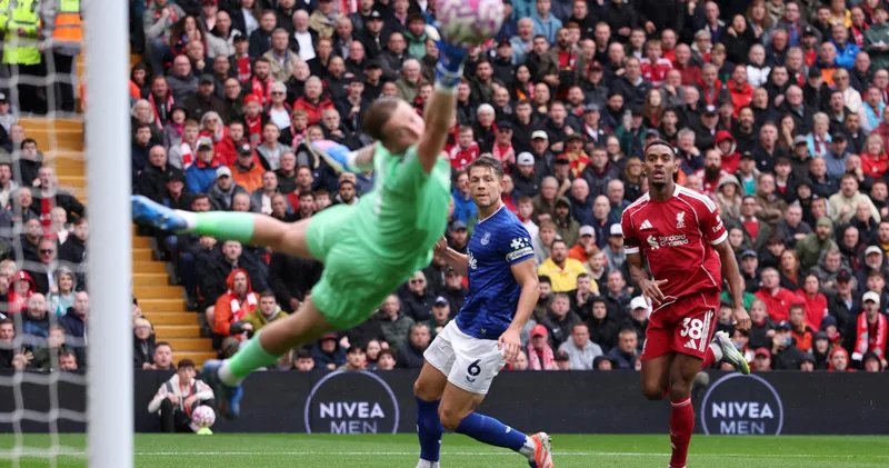 Liverpool, Anfield’da Everton’ı 2 1 yenerek derbi serisini sürdürdü