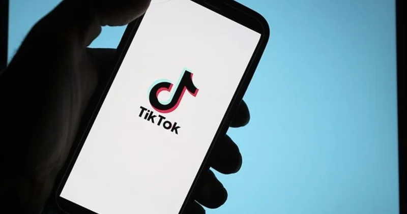 O çocuk Tiktokçu babanın elinden kurtarıldı