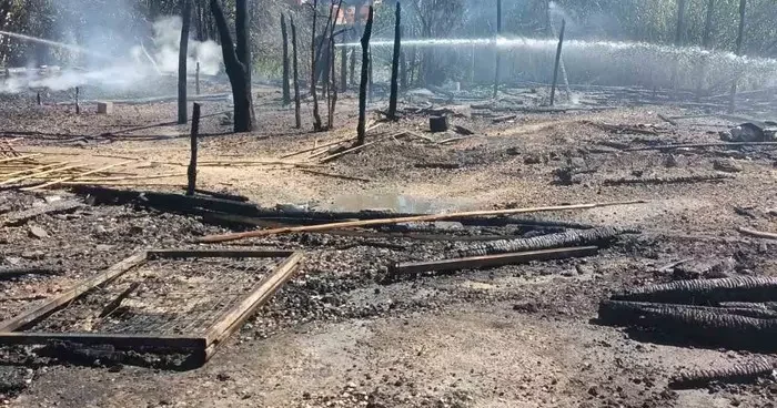 Karataş’ta tarım işçilerini vuran yangın