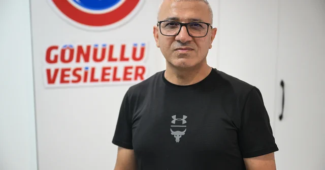 Gönüllü Vesileler Yardımlaşma ve Dayanışma Derneği ihtiyaç sahiplerine yardımları ulaştırıyor Adana Haberleri
