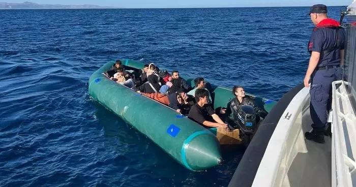 Çanakkale de 24 düzensiz göçmen yakalandı
