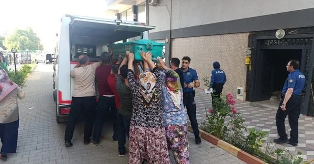 Emekli doktor evinde ölü bulundu Manisa Haberleri