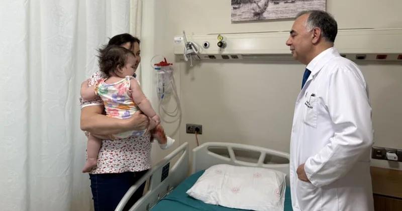 Üzerine çaydanlık devrildi! 1 yaşındaki bebeğin vücudunun yüzde 15 i yandı Sağlık Haberleri