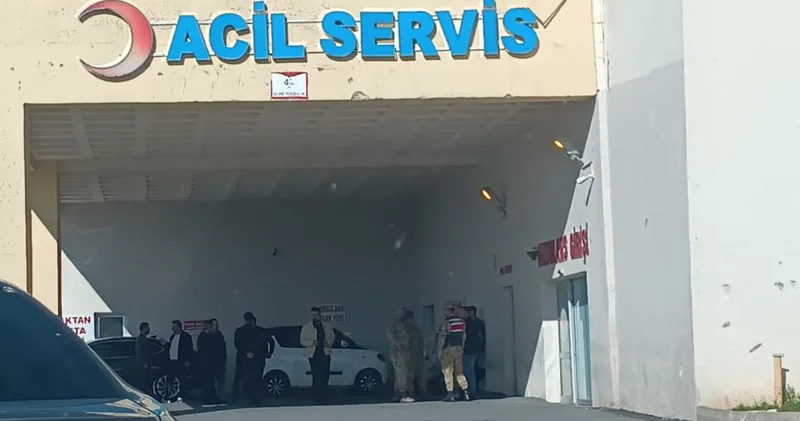 Göreve giden polis aracı takla attı