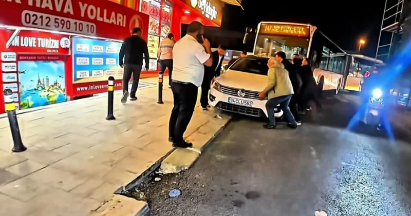 Avcılar da hatalı park eden aracı vatandaşlar elleriyle kaldırdı