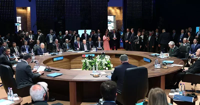 TDT Budapeşte Gayriresmi Zirvesi Bildirisi nde, KKTC nin Türk dünyasının ayrılmaz parçası olduğu vurgulandı