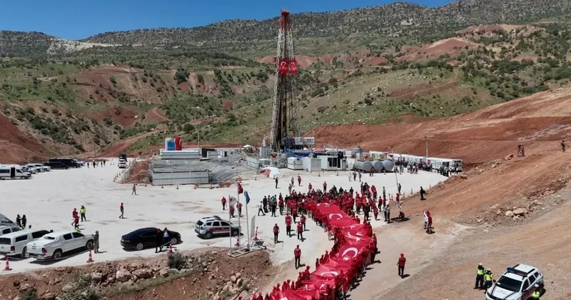 Bakan Bayraktar Müthiş bir şey diyerek duyurdu! 6.1 milyon varil değerinde...