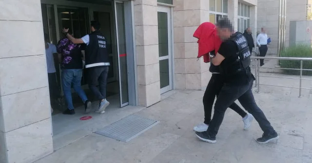 Tokat ta ses sistemine gizlenen 840 sentetik hap ele geçirildi: 2 kişi tutuklandı Tokat Haberleri