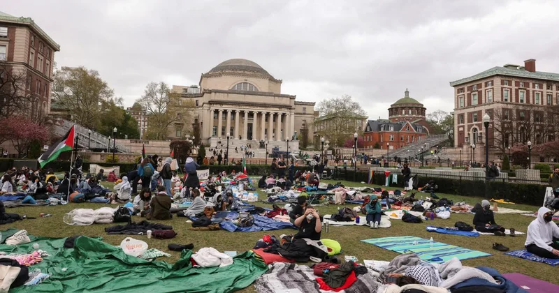 ABD’de Columbia Üniversitesi önünde düzenlenen Filistin protestosunda 3 kişi gözaltına alındı