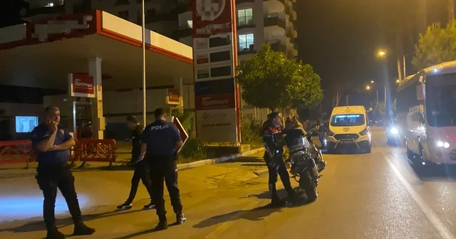 Eski eşini, sokak ortasında ayağından vurdu; olay anı kamerada Adana Haberleri