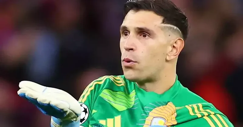 Aston Villa set Emiliano Martinez’s price Tag!