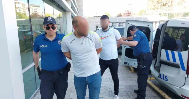 Park halindeki araca benzin döküp yaktılar Gündem Haberleri