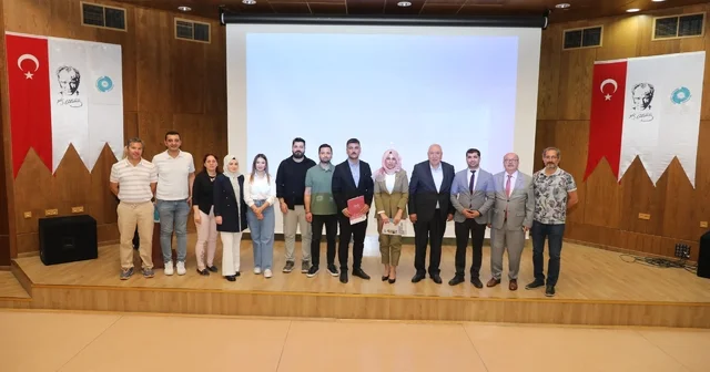 Niğde de Göç Hareketlilikleri ve Kültürlerarası İletişim konferansı verildi Niğde Haberleri
