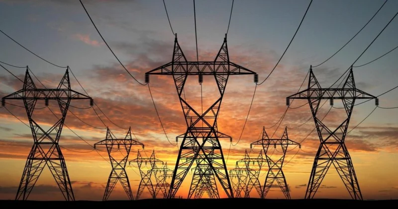 Elektrikte fiyat uçurumu: Gündüz bedava, gece tavan