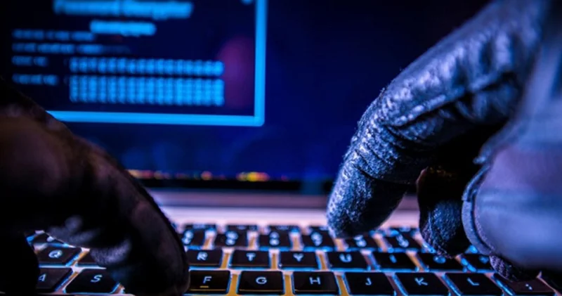 Tarihin en büyük veri sızıntısı FBI ve Google uyardı! Peki kullanıcılar ne yapmalı?