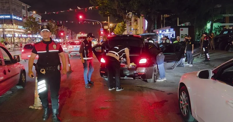 Bağcılar ve Bahçelievler deki uygulamalarda aranan 14 kişi yakalandı