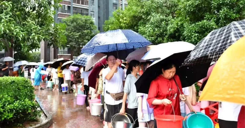 Hunan da Sel Felaketi: 53.000 Kişi Tahliye Edildi