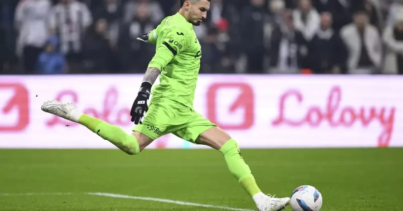 Görüşmeler başadı! Uğurcan adım adım Süper Lig devine