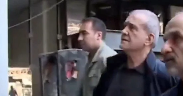 Pezeşkiyan İsrail’in bombaladığı televizyon binasında VİDEO İZLE